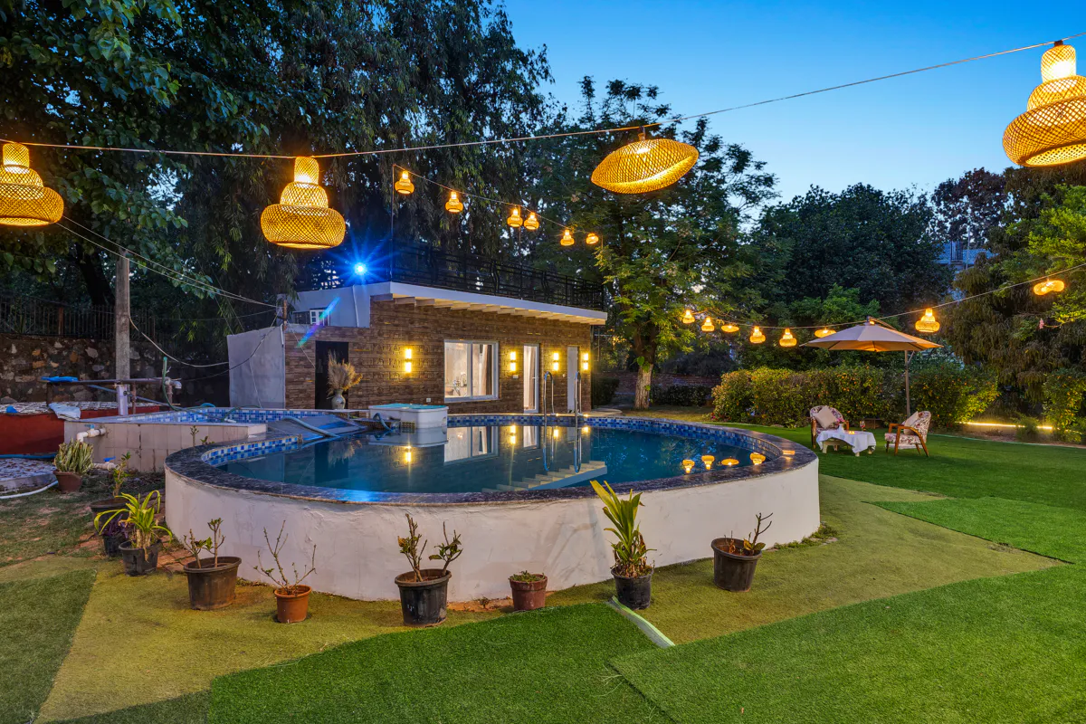 Crystal Farms — Poolside & Lawn View