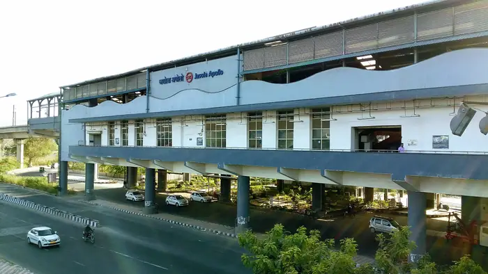 Jasola Apollo Metro Station