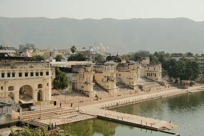 The ghats of Pushkar Lake
